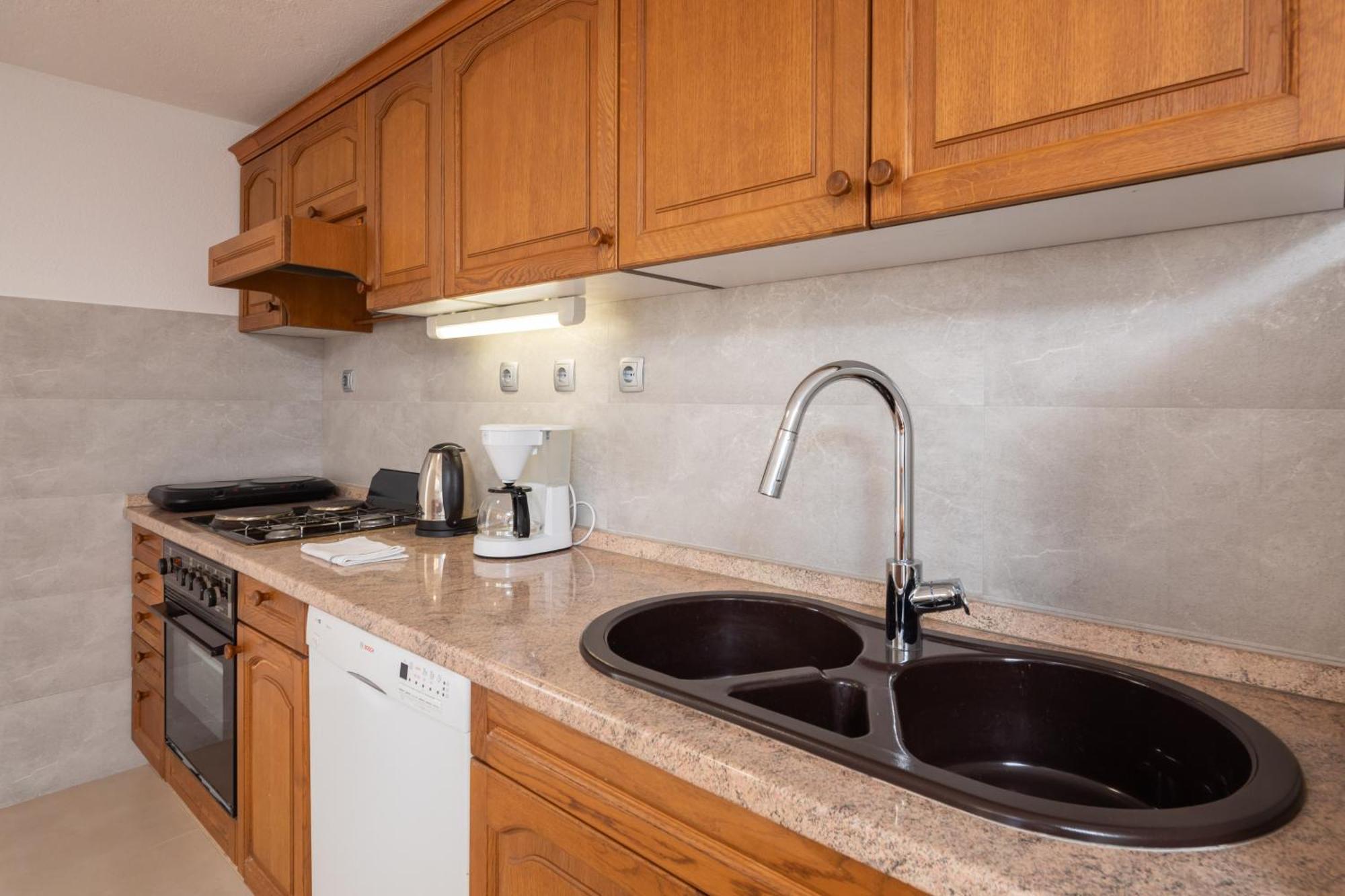 Sunshine Suites Omiš Dış mekan fotoğraf